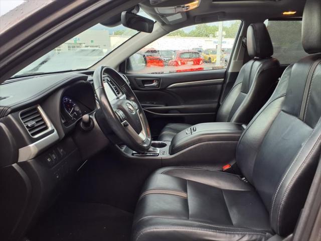 used 2017 Toyota Highlander car, priced at $23,114