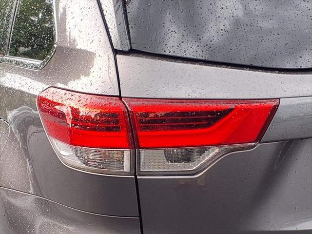 used 2017 Toyota Highlander car, priced at $23,114