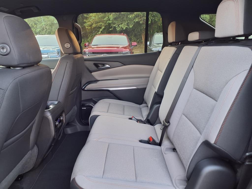 new 2026 Chevrolet Traverse car, priced at $47,905
