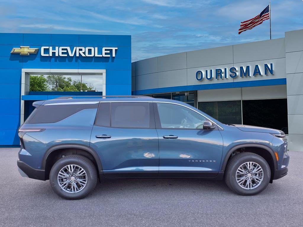 new 2026 Chevrolet Traverse car, priced at $47,905