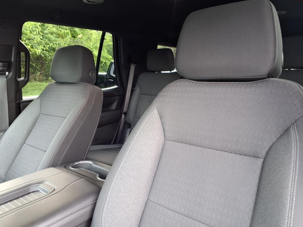 used 2023 GMC Yukon car, priced at $43,979