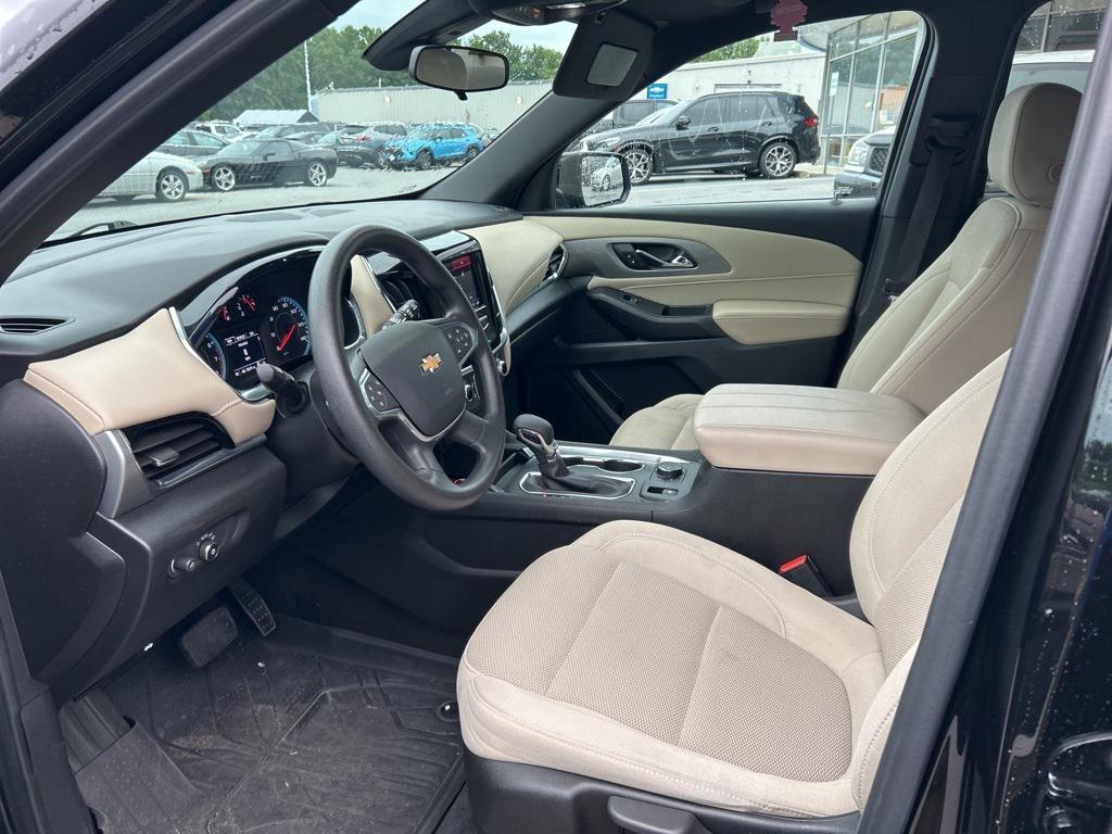 used 2022 Chevrolet Traverse car, priced at $25,183