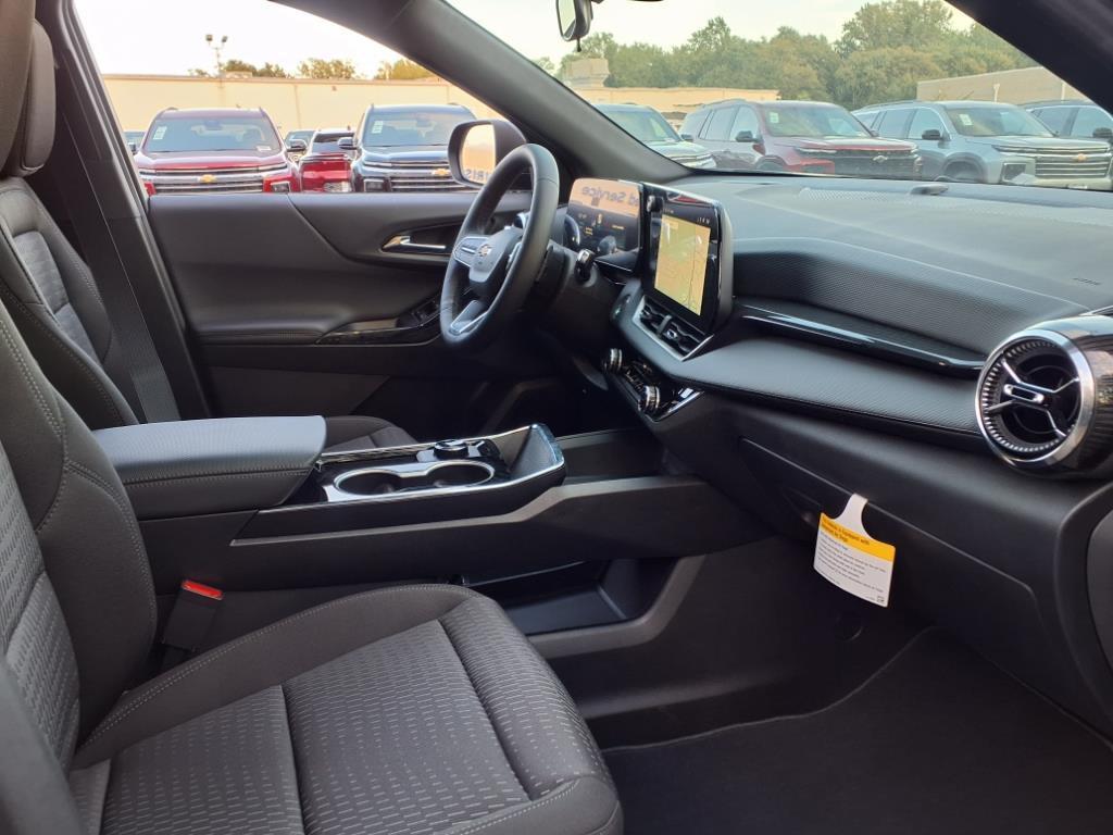 new 2026 Chevrolet Equinox car, priced at $26,520