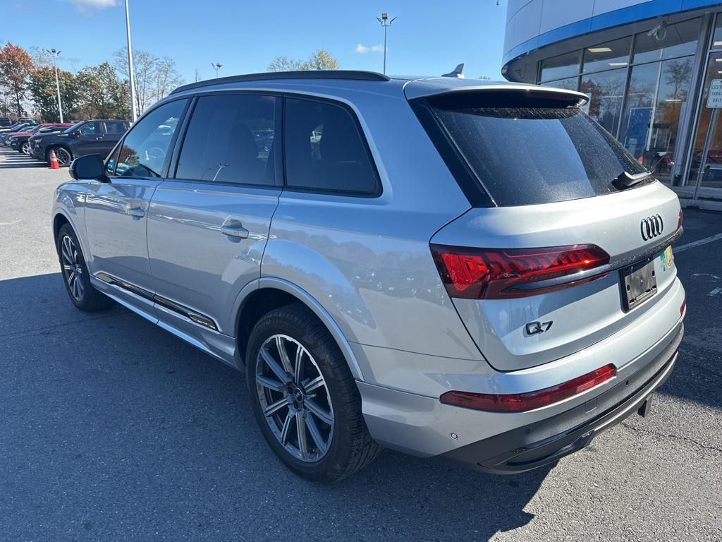 used 2023 Audi Q7 car, priced at $39,378
