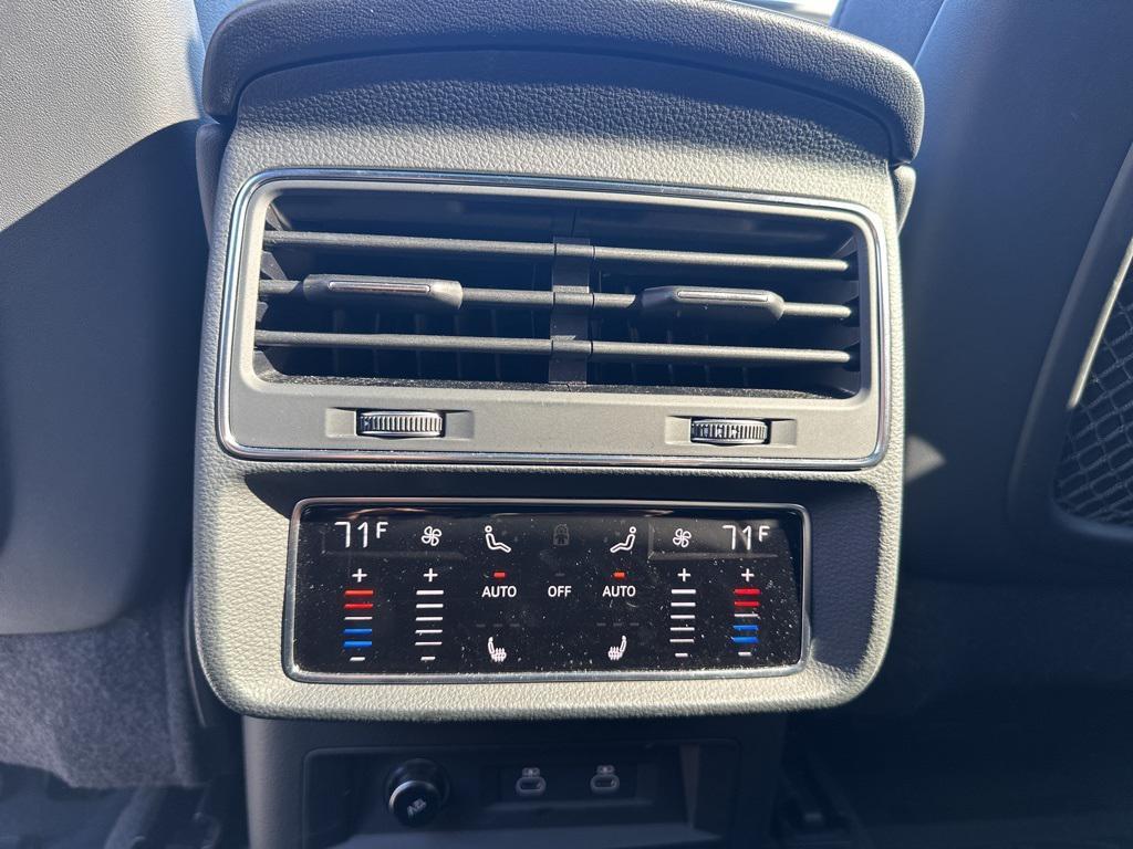 used 2023 Audi Q7 car, priced at $39,378