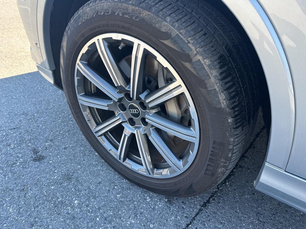 used 2023 Audi Q7 car, priced at $39,378