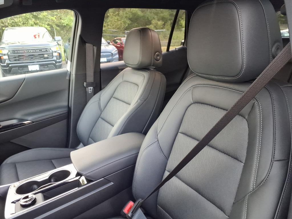 new 2026 Chevrolet Equinox car, priced at $28,765