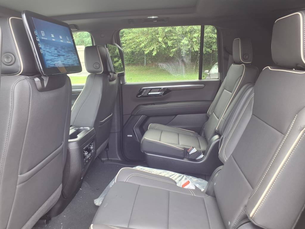 new 2025 Chevrolet Suburban car, priced at $88,900