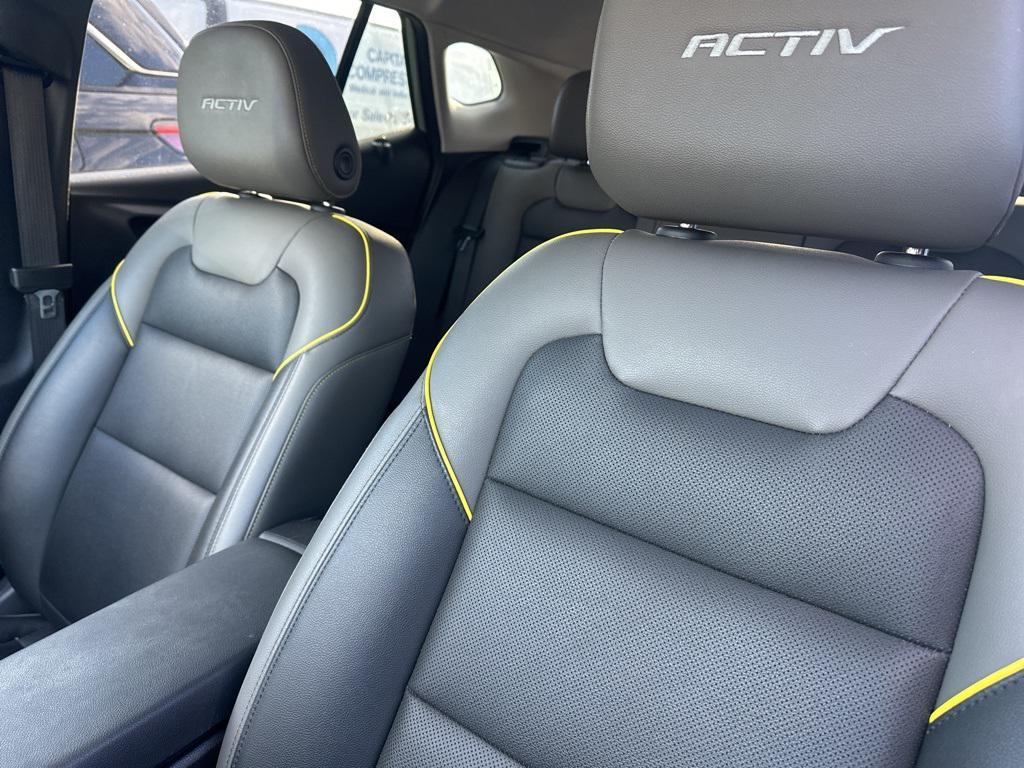 used 2025 Chevrolet Trax car, priced at $24,287