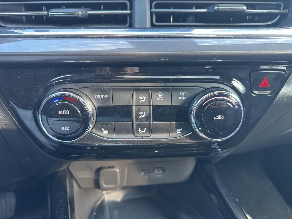 used 2025 Chevrolet Trax car, priced at $24,287