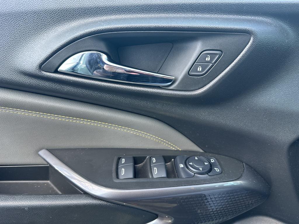 used 2025 Chevrolet Trax car, priced at $24,287