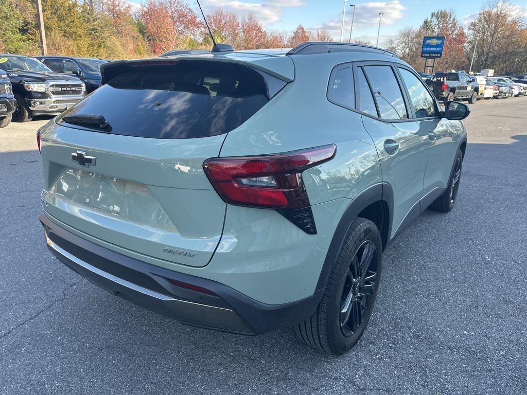 used 2025 Chevrolet Trax car, priced at $24,287