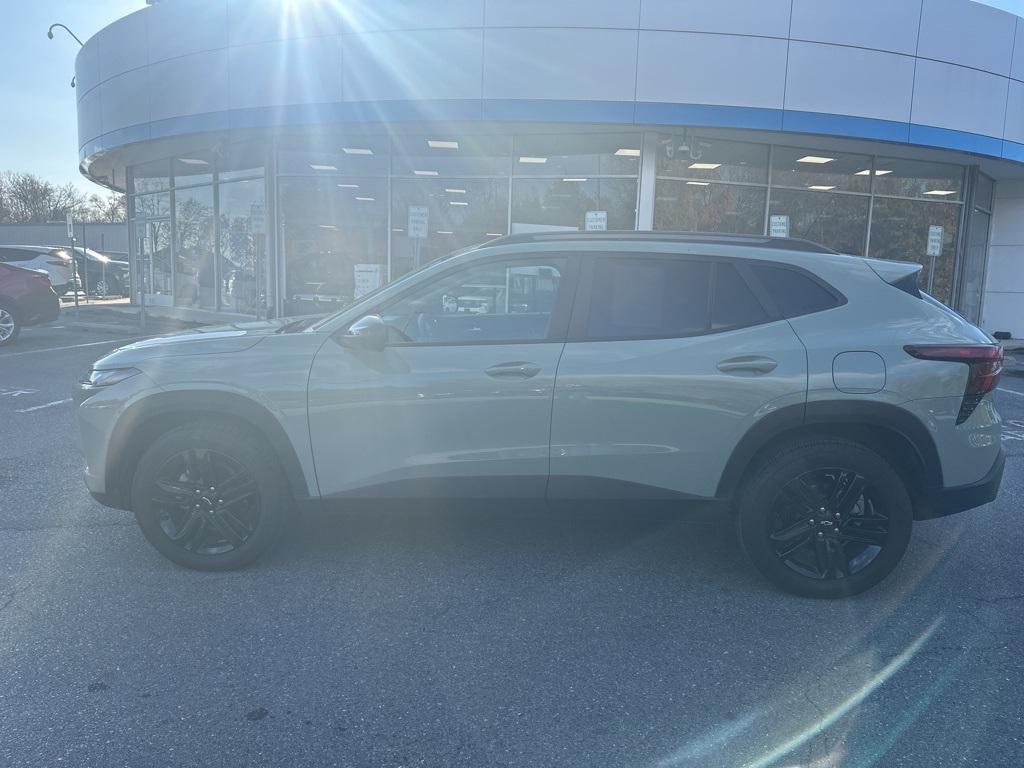 used 2025 Chevrolet Trax car, priced at $24,287