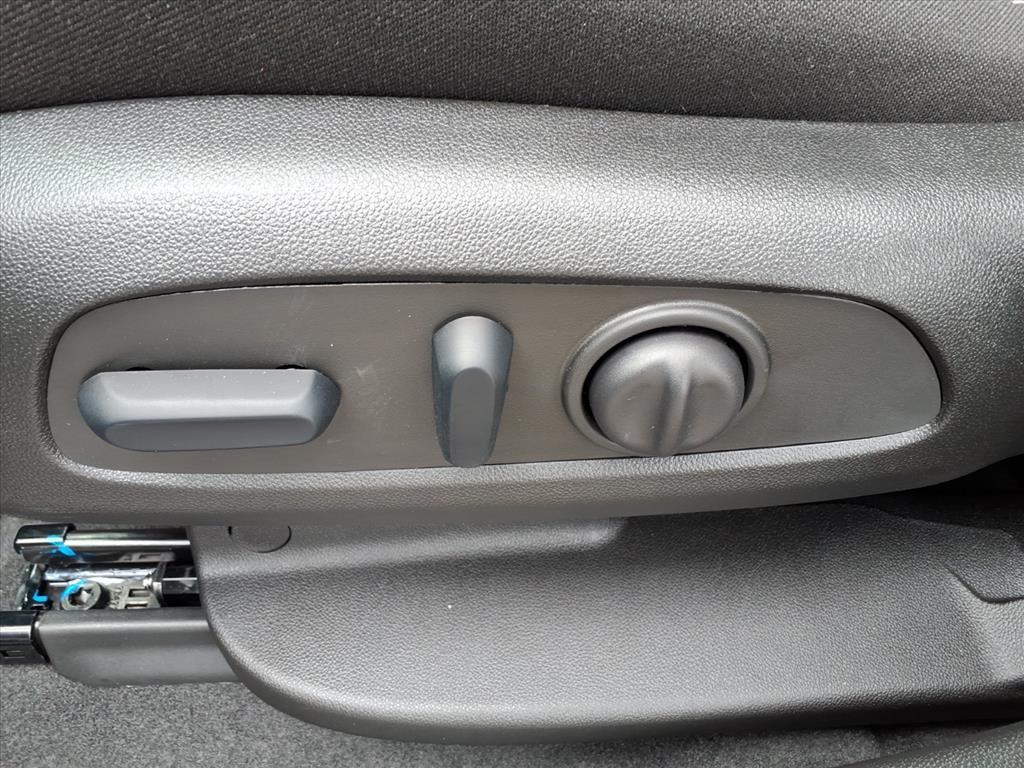 new 2025 Chevrolet Blazer car, priced at $32,905