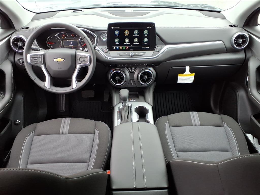 new 2025 Chevrolet Blazer car, priced at $32,905