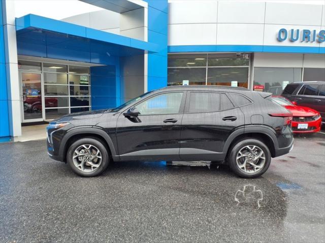 used 2025 Chevrolet Trax car, priced at $22,559