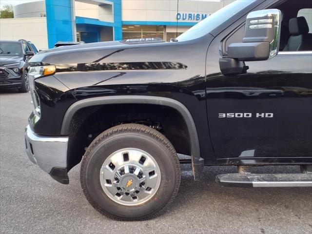 new 2025 Chevrolet Silverado 3500 car, priced at $67,620