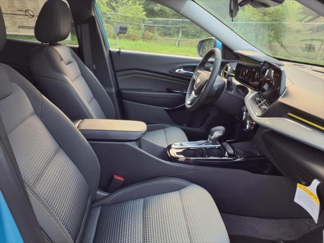 new 2025 Chevrolet Trax car, priced at $23,375