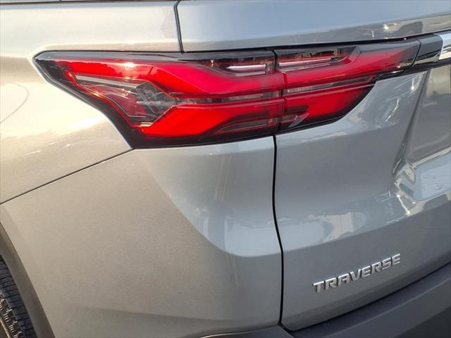 used 2023 Chevrolet Traverse car, priced at $31,633