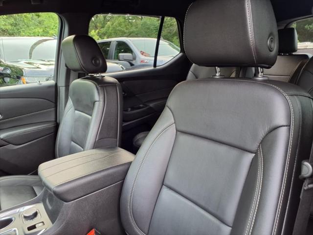 used 2023 Chevrolet Traverse car, priced at $31,633