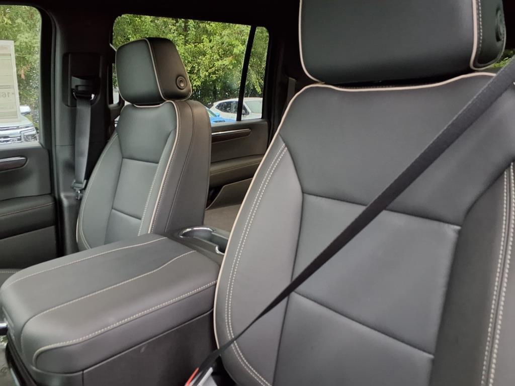 new 2025 Chevrolet Suburban car, priced at $74,793