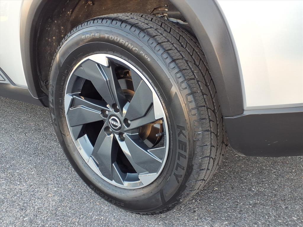 used 2024 Nissan Rogue car, priced at $22,491