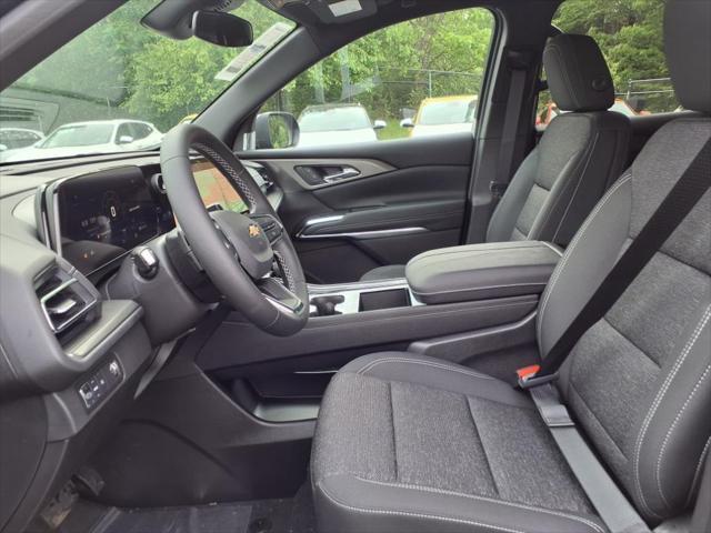 new 2025 Chevrolet Traverse car, priced at $39,445