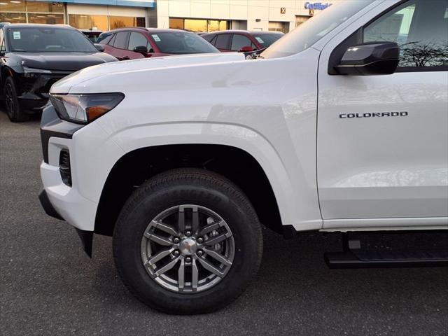 new 2024 Chevrolet Colorado car, priced at $33,265