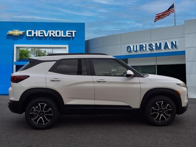 new 2025 Chevrolet TrailBlazer car, priced at $27,260