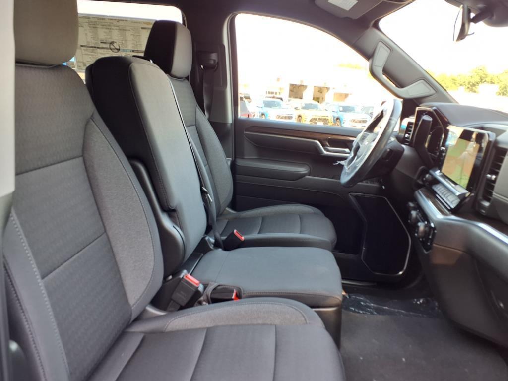 new 2025 Chevrolet Silverado 1500 car, priced at $48,820