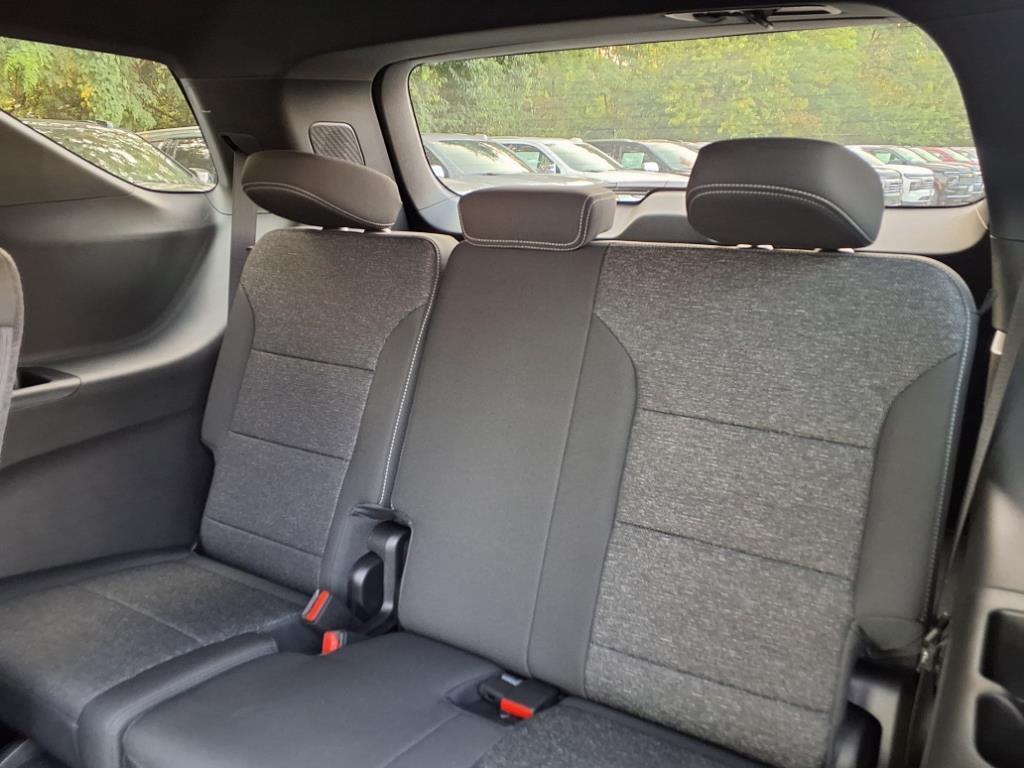 new 2026 Chevrolet Traverse car, priced at $41,140