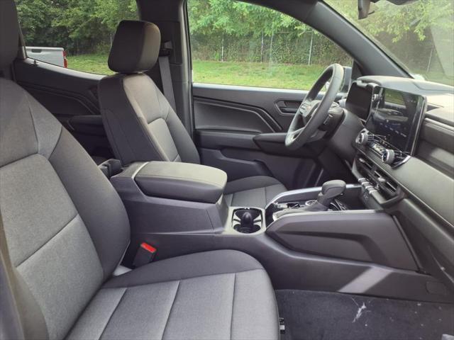 new 2025 Chevrolet Colorado car, priced at $33,640