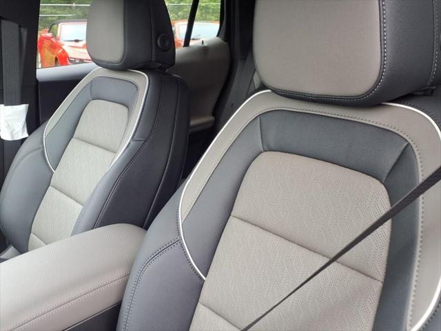new 2026 Chevrolet Equinox car, priced at $32,635