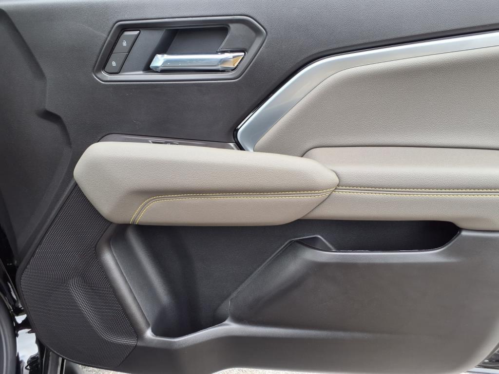 new 2025 Chevrolet Colorado car, priced at $52,470