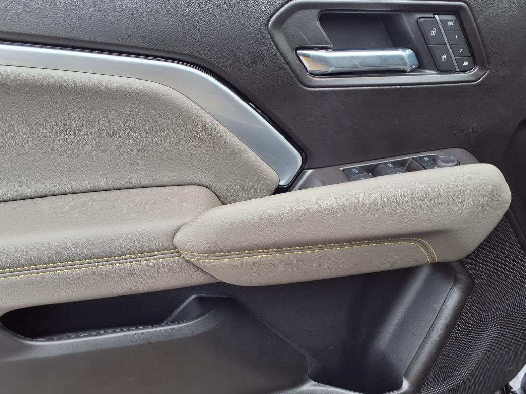 new 2025 Chevrolet Colorado car, priced at $52,470
