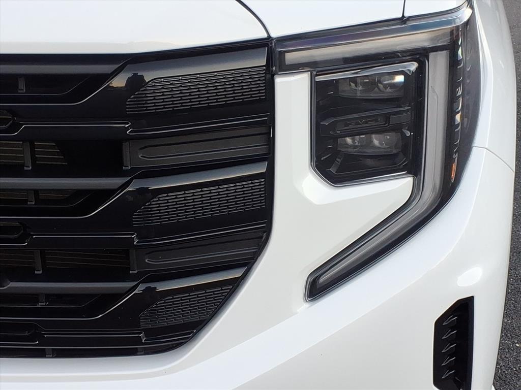 used 2023 GMC Sierra 1500 car, priced at $45,891