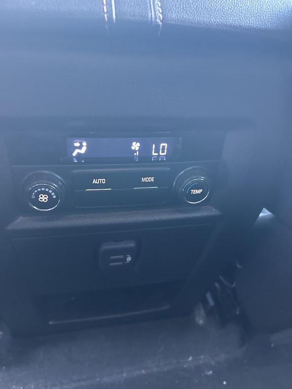 used 2019 Chevrolet Traverse car, priced at $19,781
