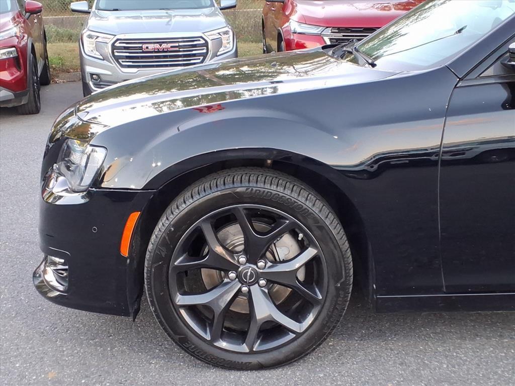 used 2022 Chrysler 300 car, priced at $30,569