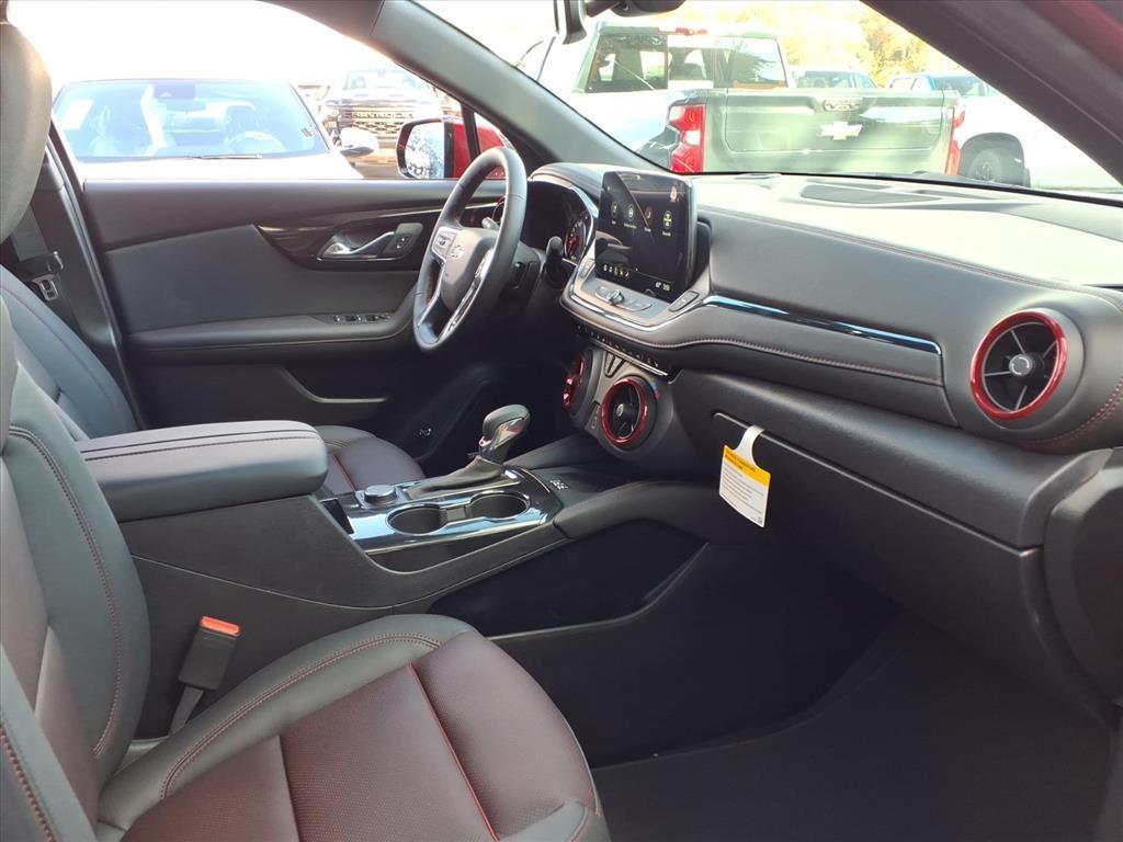 new 2025 Chevrolet Blazer car, priced at $40,835