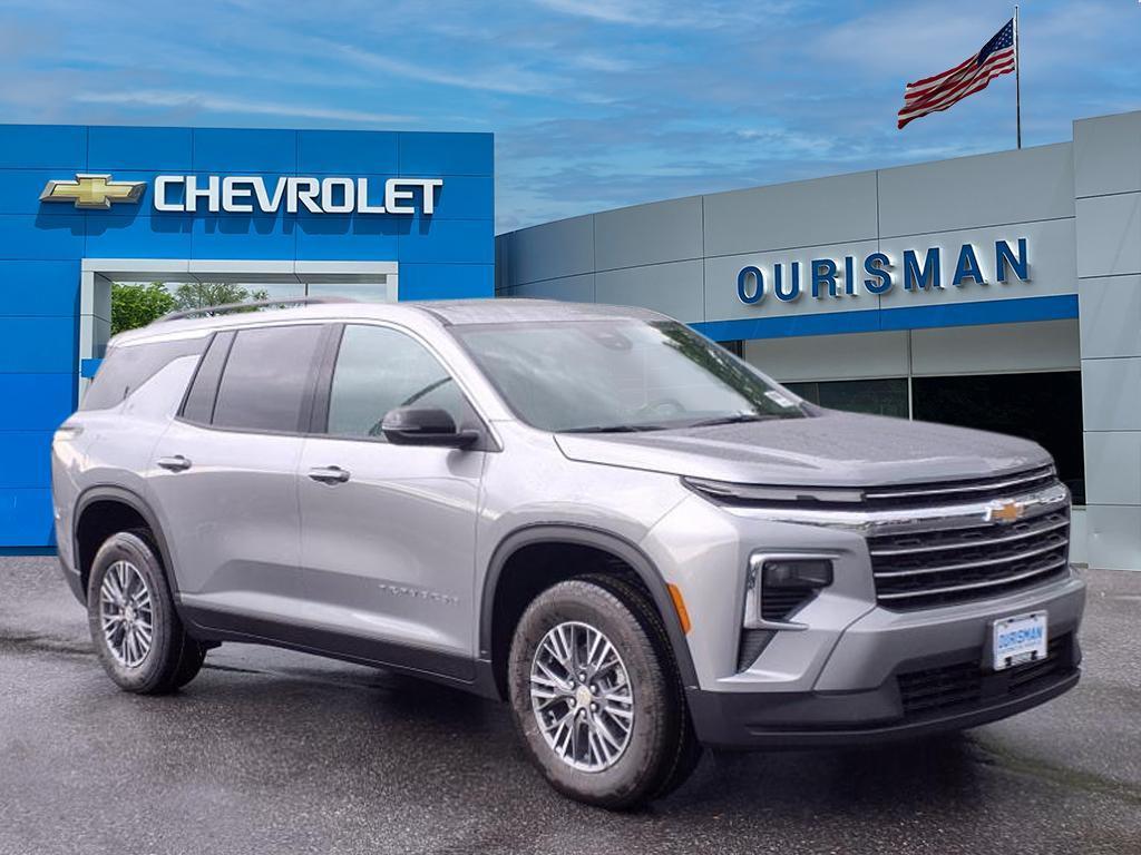 new 2026 Chevrolet Traverse car, priced at $38,055