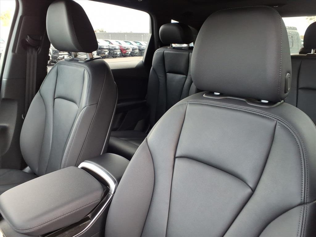 used 2023 Audi Q7 car, priced at $35,362