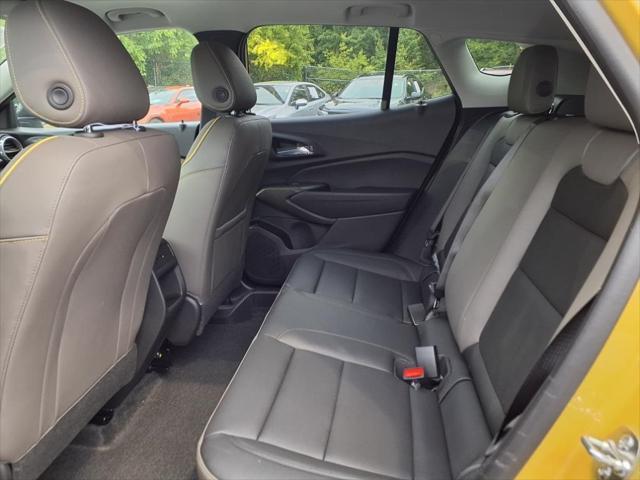 new 2025 Chevrolet Trax car, priced at $24,980
