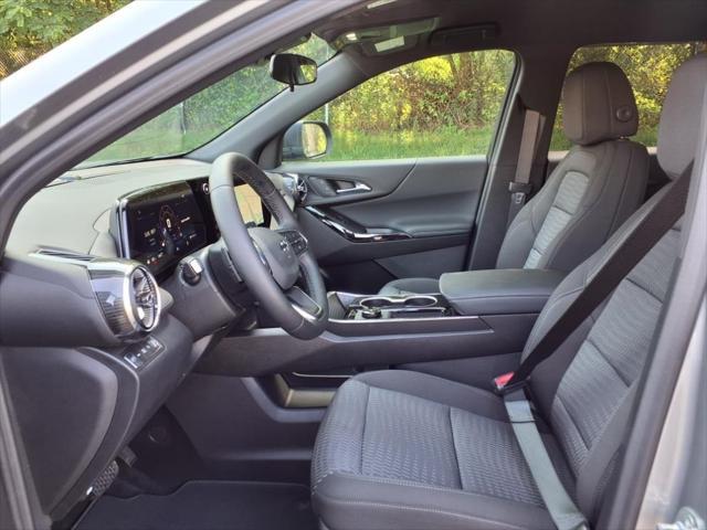 new 2026 Chevrolet Equinox car, priced at $31,335