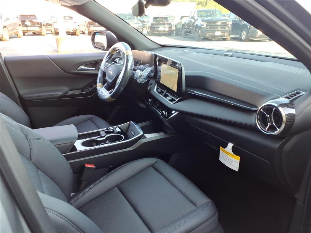 new 2026 Chevrolet Equinox car, priced at $29,155