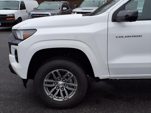 new 2024 Chevrolet Colorado car, priced at $40,970