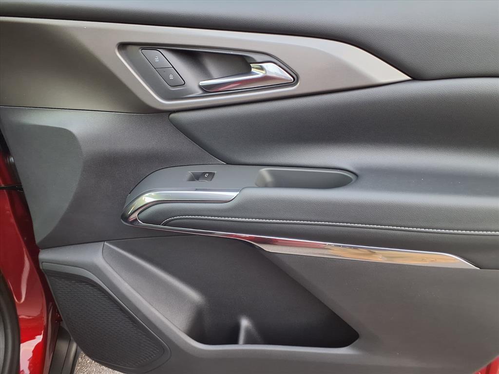 new 2026 Chevrolet Traverse car, priced at $38,310