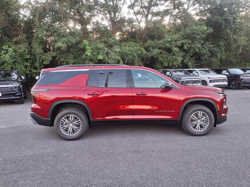 new 2026 Chevrolet Traverse car, priced at $38,310