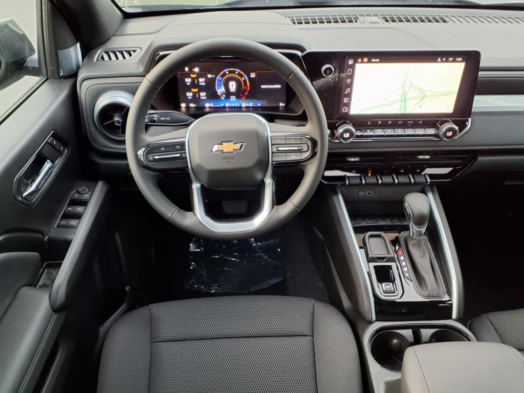 new 2025 Chevrolet Colorado car, priced at $32,890