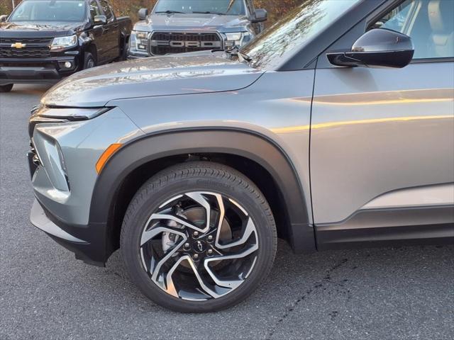 new 2025 Chevrolet TrailBlazer car, priced at $29,560