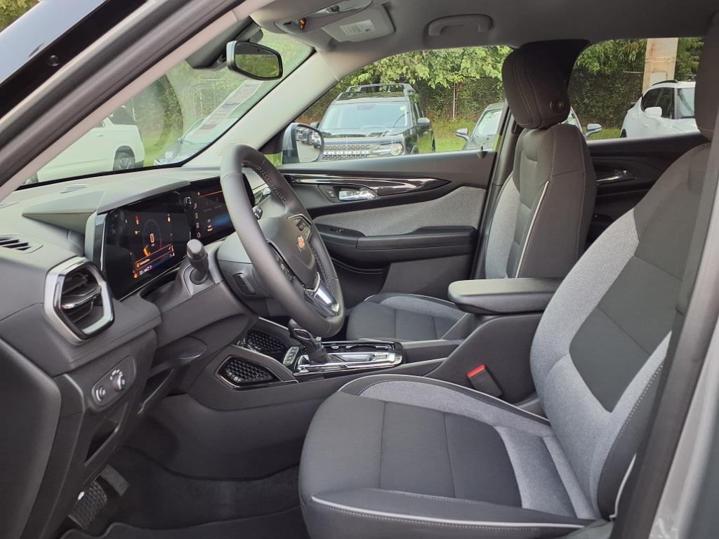 new 2026 Chevrolet TrailBlazer car, priced at $27,650